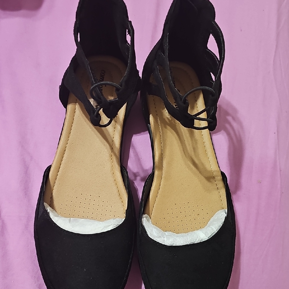 Comfortview Black Flats for Effortless Style